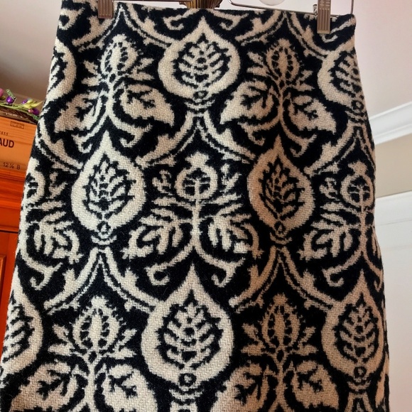 J. McLaughlin Paula Pencil Skirt - Picture 1 of 7